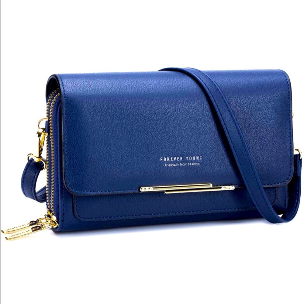Beautiful Deep Sea 🌊 Blue NWT Crossbody Purse
